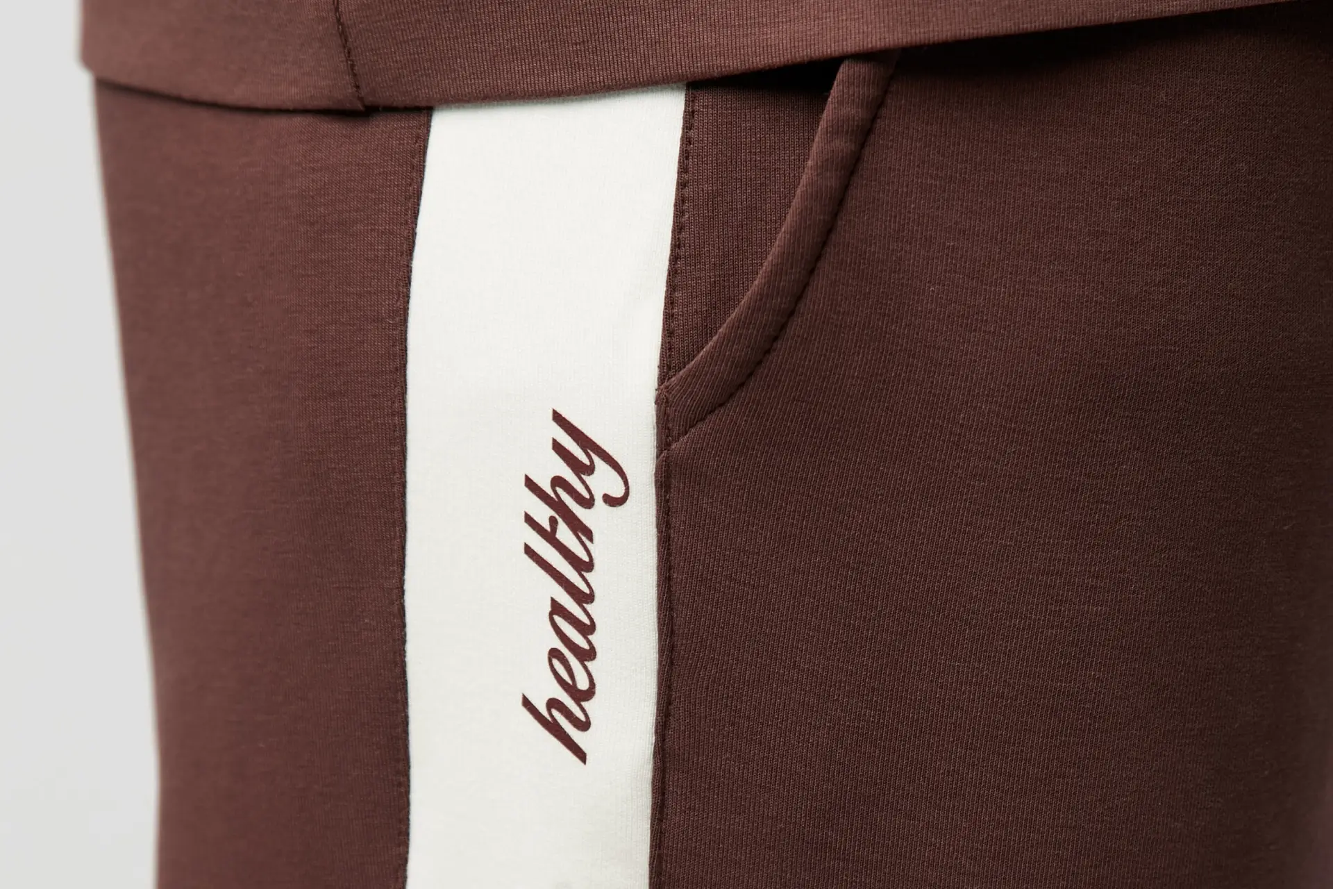 Trousers with stripe (The SS26 Merch Collection)